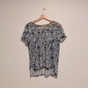Floral Blue and White Woman’s Small T Shirt